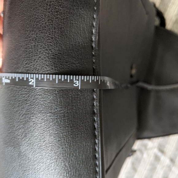 Universal Thread Backpack - Picture 2 of 6